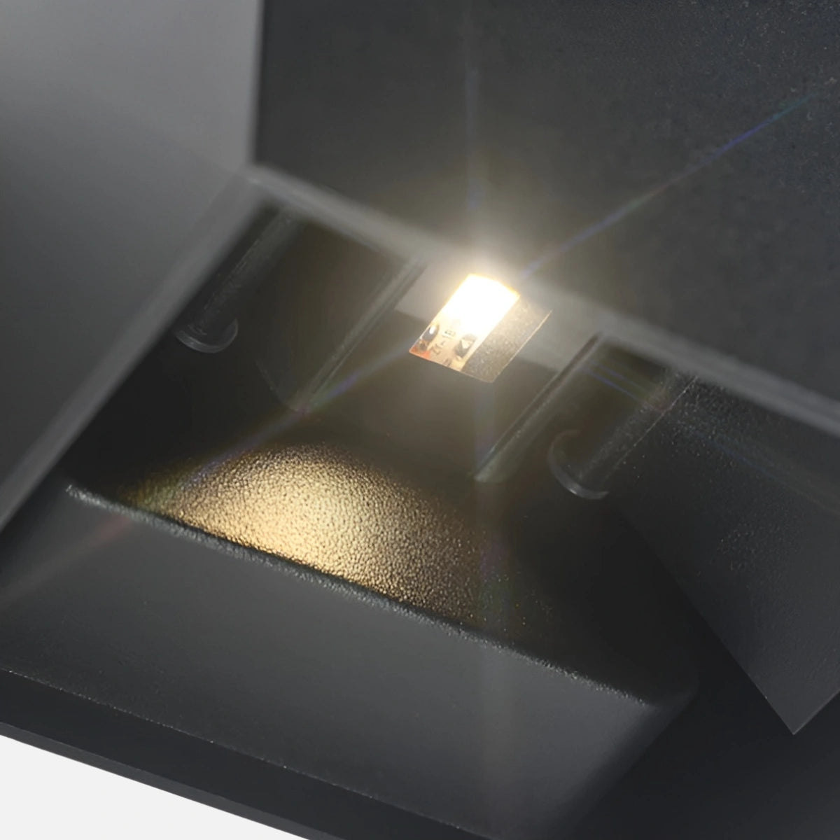 Lámpara de pared LED ajustable